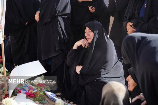 برگزاری محفل راهیان نور و یادواره شهدای محله کوی آبشاران خرم‌آباد