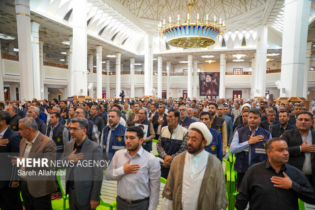 سالگرد بزرگداشت شهید آیت‌الله رئیسی در حرم شاهچراغ(ع)