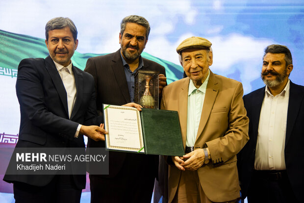 همایش بزرگداشت هفته میراث فرهنگی در اصفهان