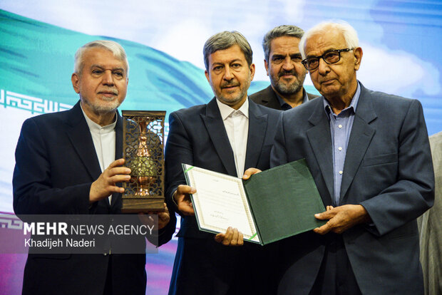 همایش بزرگداشت هفته میراث فرهنگی در اصفهان