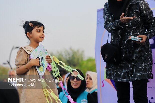 پرواز بادبادک ها