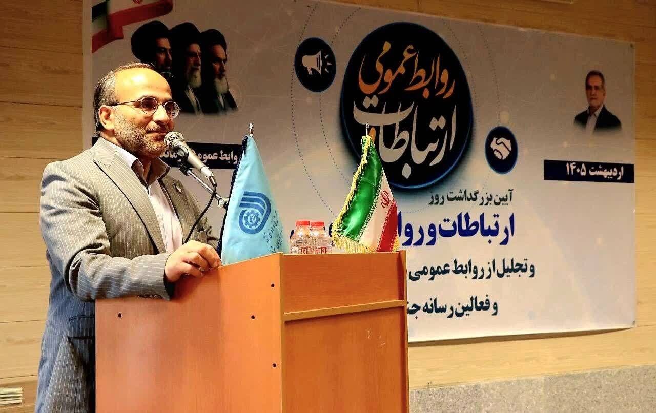 زارع: دولت چهاردهم در پشتیبانی از جنگ و آرامش اجتماعی موفق عمل کرد