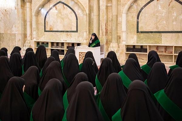 دوره تربیت خادمان نوجوان در حرم حضرت عباس(ع)