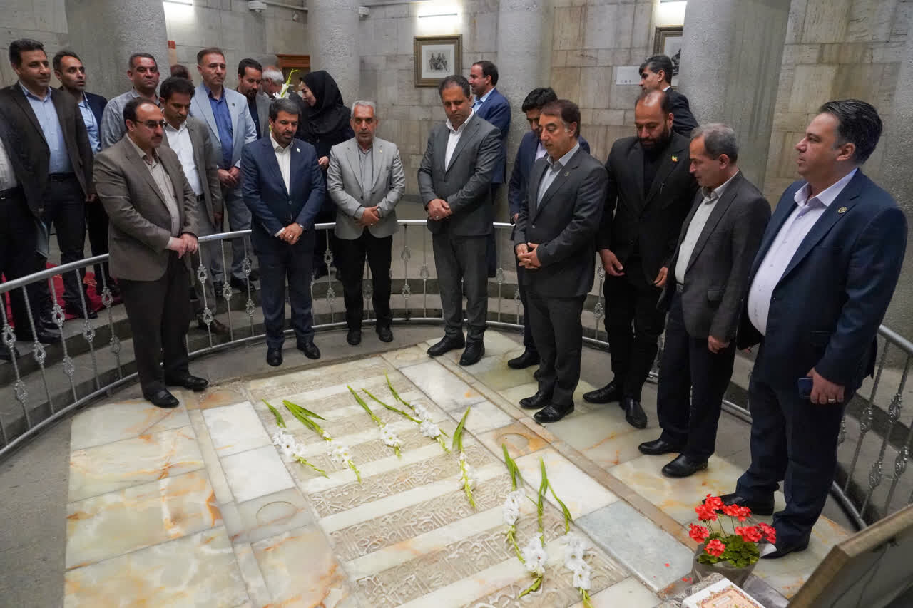 کتابخانه بوعلی‌سینا به پاتوقی برای اصحاب علم تبدیل شود