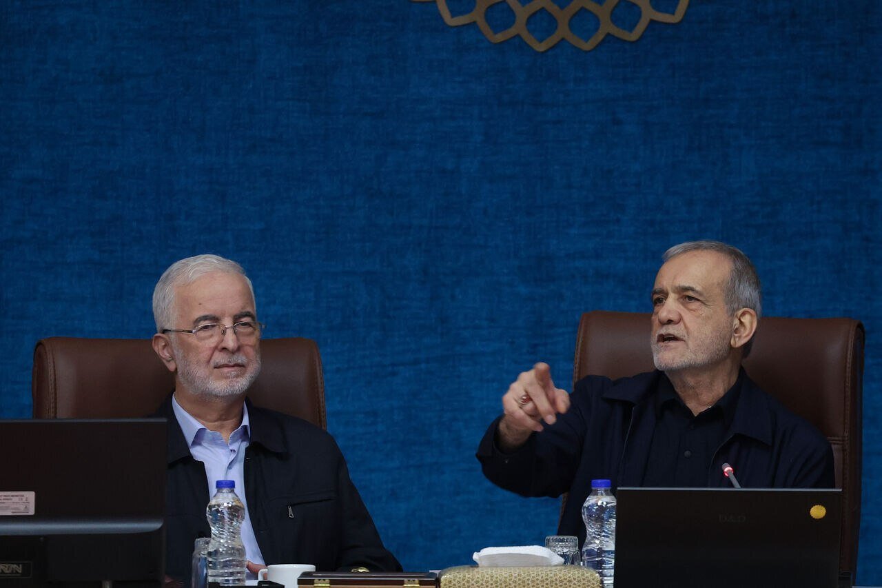 Pezeshkian: Old methods cannot solve Iran's current challenges