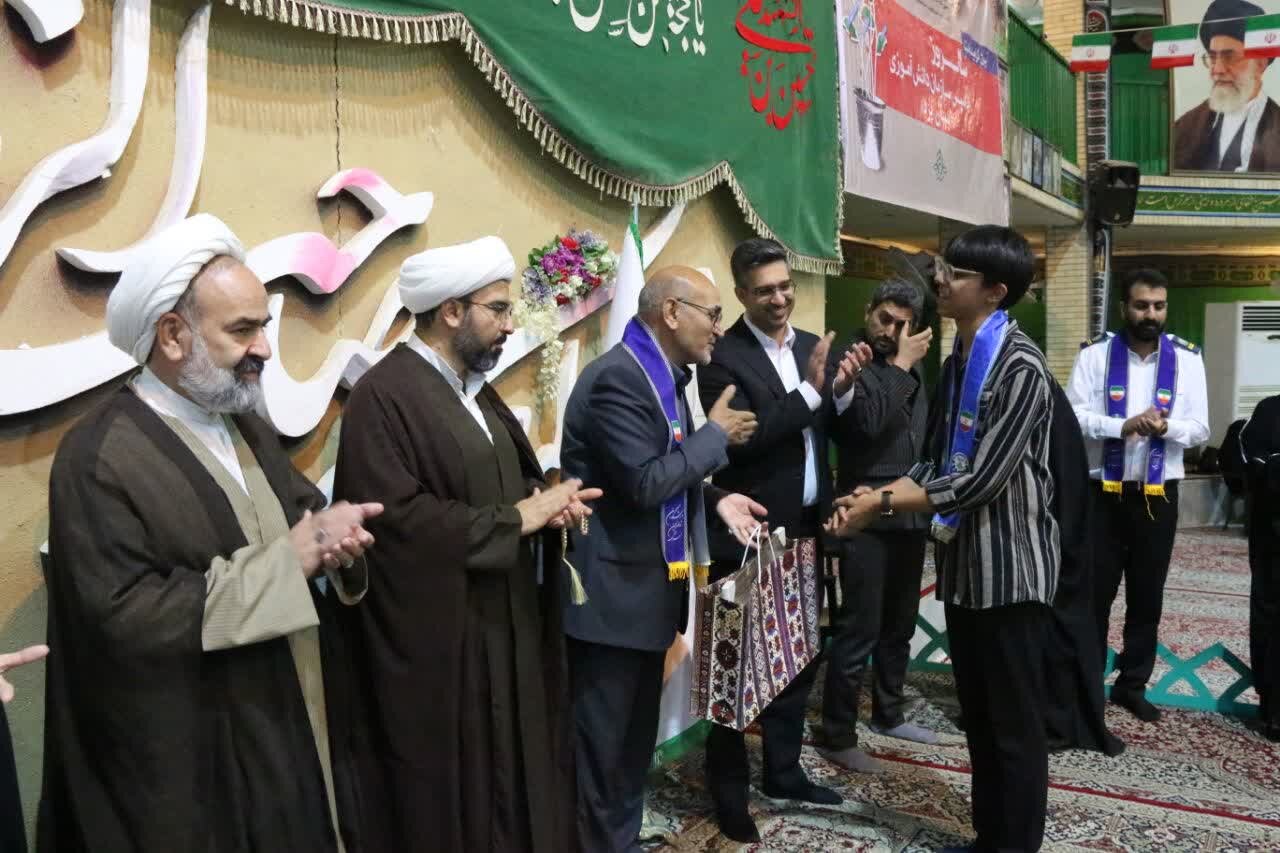 سازمان دانش‌آموزی یزد نماد آموزش و پرورش است