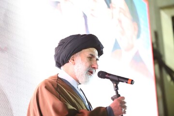ملت ایران با رویش‌های انقلاب، الگوی جهانیان شد
