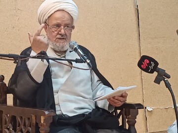 سعیدی: دیپلماسی پرده ای دیگر از جنگ سخت است