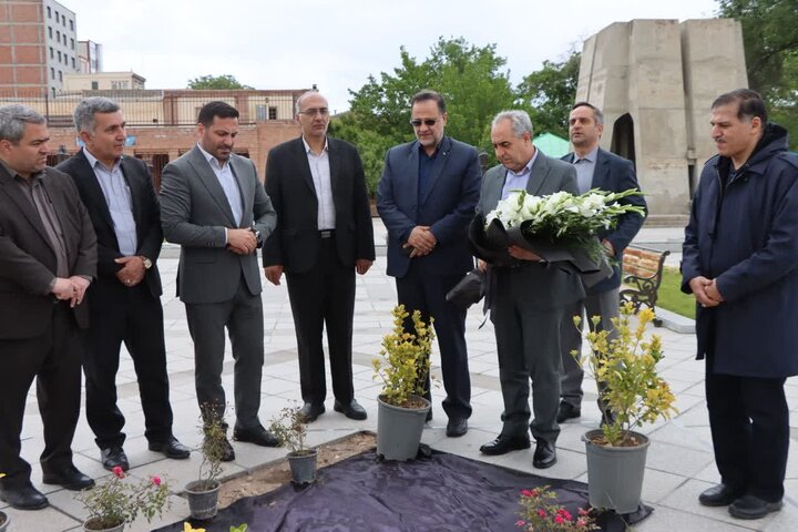 سرمست: مراغه خاستگاه ادب و فرهنگ آذربایجان است
