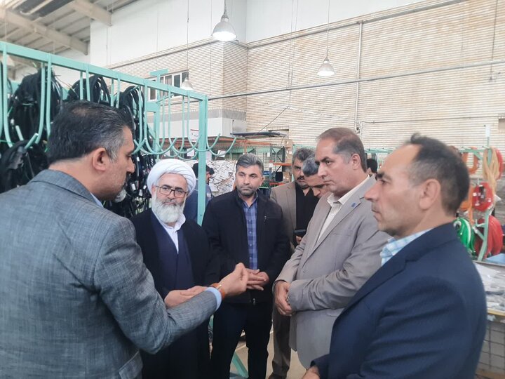 تأکید مدیرکل تعاون و رفاه آذربایجان‌شرقی بر رفع موانع تولید در کلیبر
