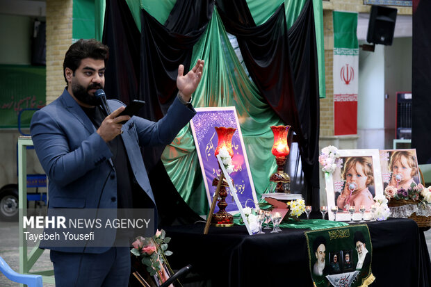 ختم قرآن به یاد رهبر شهید در همدان