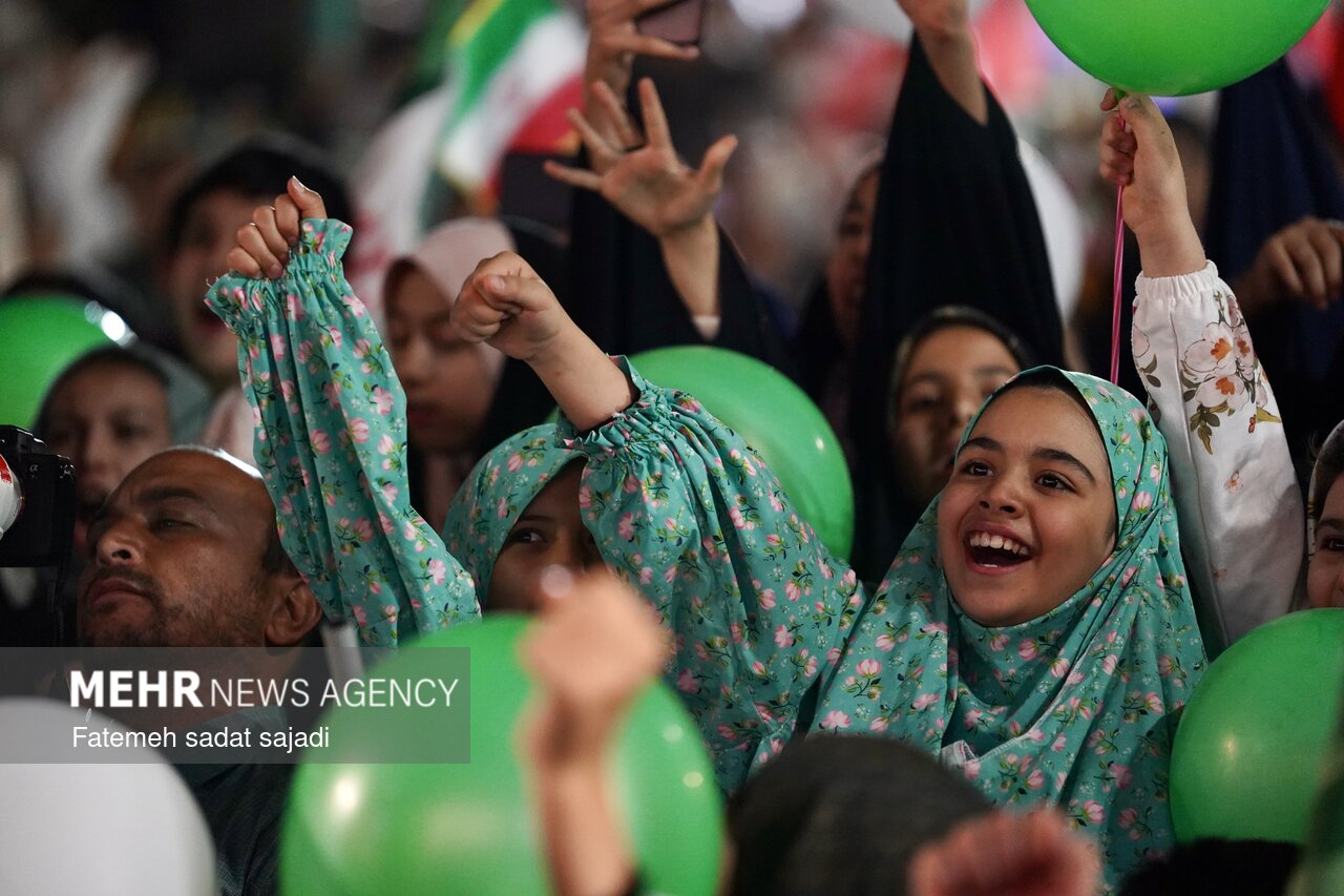 حماسه باشکوه اجتماع فرزندان ایران در کرمان