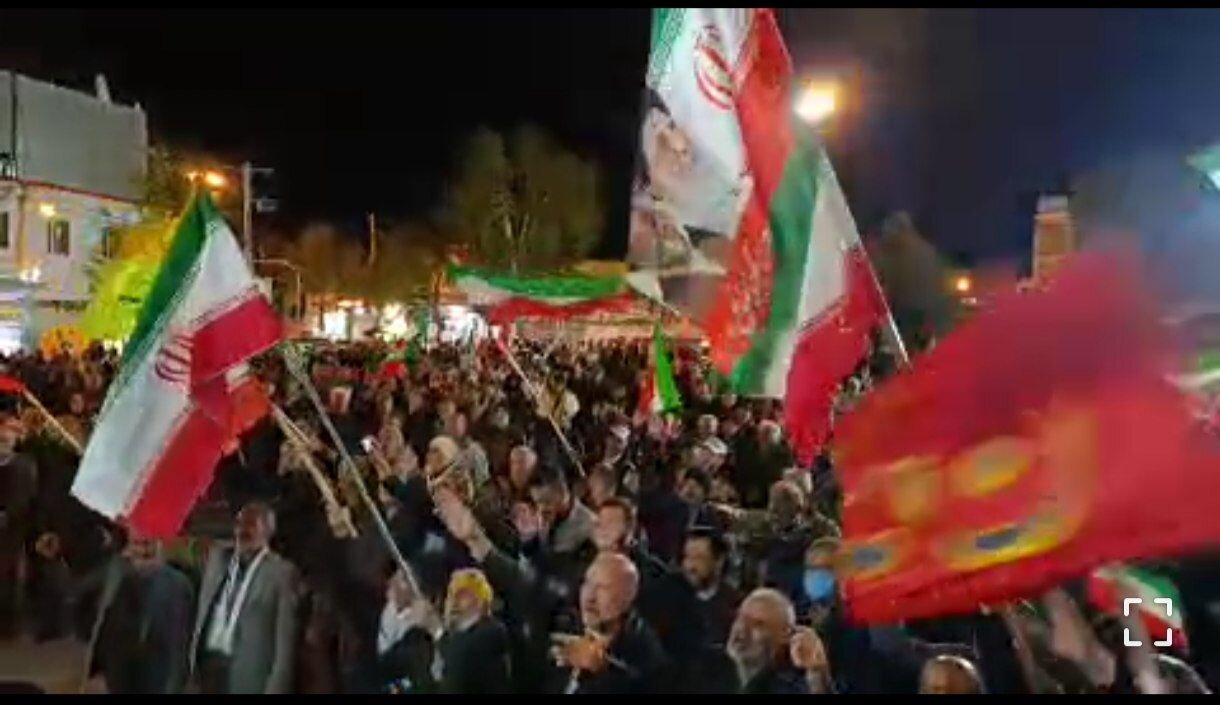 هشتاد و یک شب ایستادگی مردم قروه در حمایت از ایران