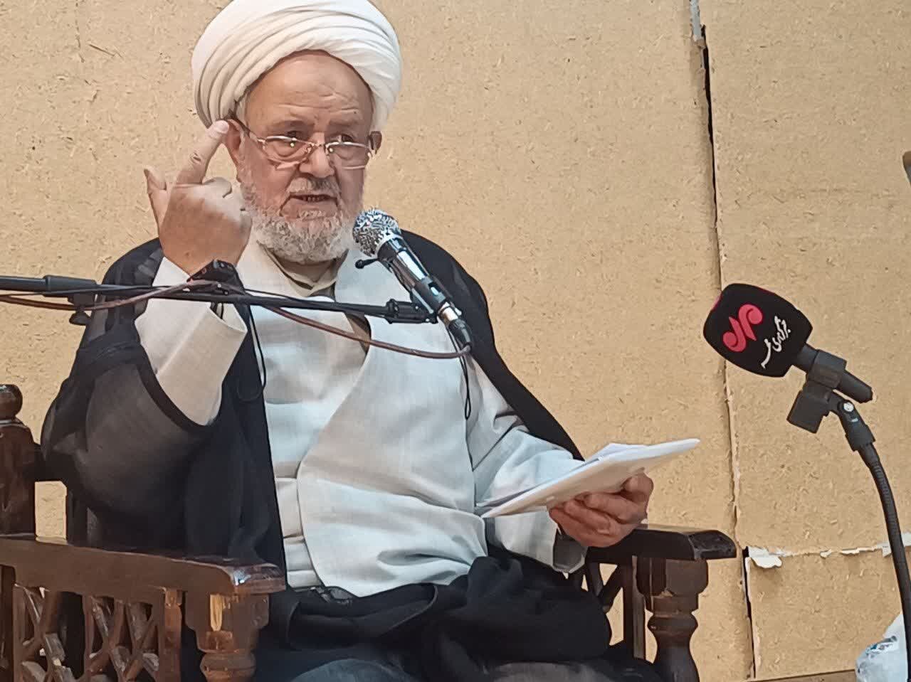 سعیدی: دیپلماسی پرده ای دیگر از جنگ سخت است