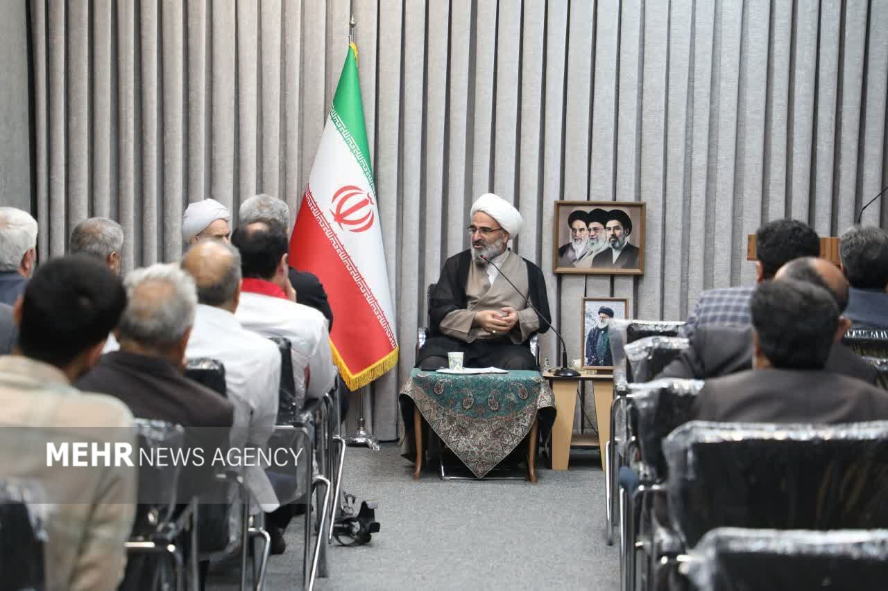 هزینه سنگین درمان و نسخه امام جمعه سمنان: خیران وارد شوند
