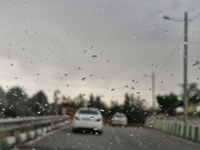 بارش باران در جاده مشهد به شاندیز