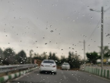 بارش باران در جاده مشهد به شاندیز
