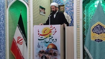 امام جمعه سنقروکلیایی: کم‌کاری هم مصداق کم‌فروشی است