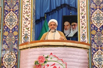 مهار تورم و برخورد قاطع با مفسدان اقتصادی مطالبه جدی مردم است
