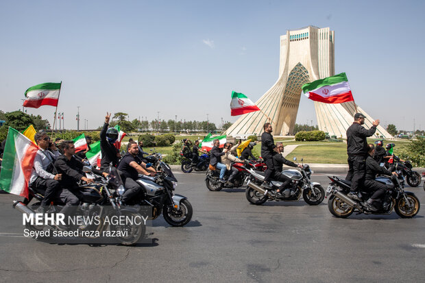 رزمایش موتورسواران جانفدا