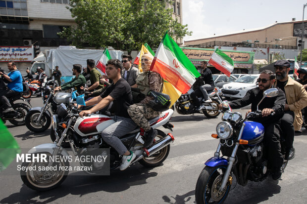 رزمایش موتورسواران جانفدا