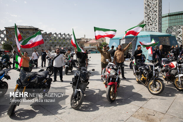 رزمایش موتورسواران جانفدا