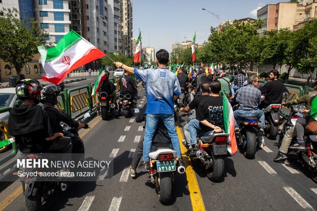 رزمایش موتورسواران جانفدا