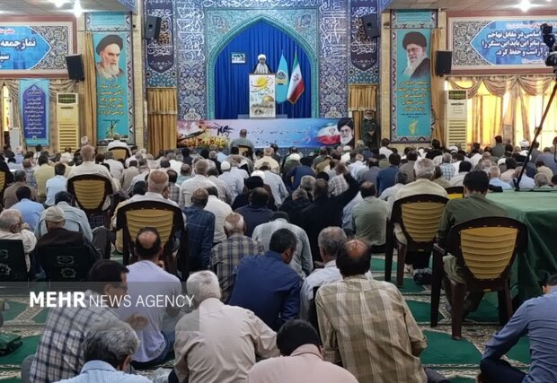 امام جمعه بوشهر: مشکلات آب شرب استان در تابستان به حداقل برسد