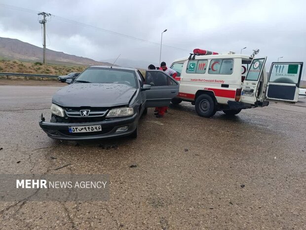 تصادف زنجیرهای در محور سلماس– ارومیه یک فوتی و ۷ مصدوم برجا گذاشت تصادف زنجیرهای در محور سلماس– ارومیه یک فوتی و ۷ مصدوم برجا گذاشت