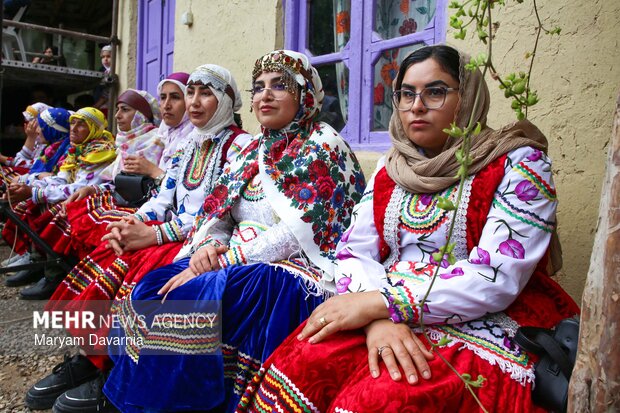 همایش ورزش در ابادی در روستای زوارم شیروان
