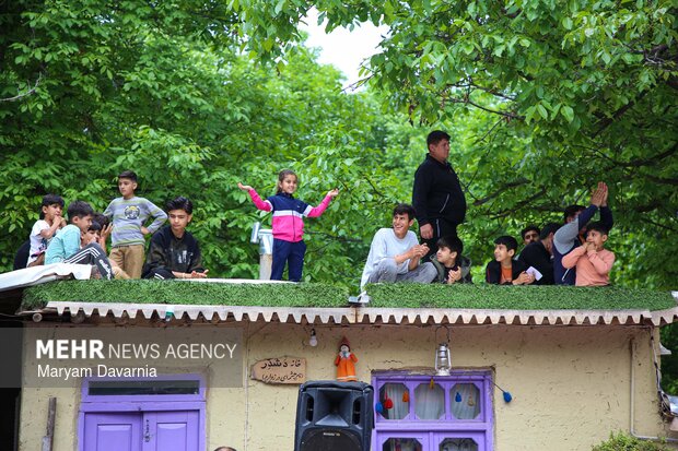 همایش ورزش در ابادی در روستای زوارم شیروان