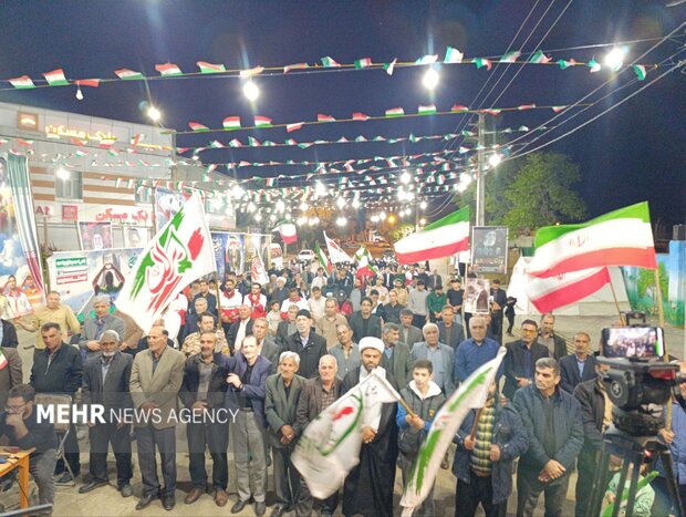 عقد آسمانی زوج جانفدا در میان سیل عاشقان