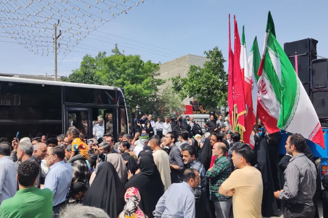 كاروان،پياده،عراق،مجتمع،مشهد،حضور،اسلامي،رجبي،عج،زائران،جمعه