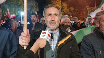 فعالان دینی و فرهنگی بیجار از اهمیت حضور مردم در خیابان می‌گویند