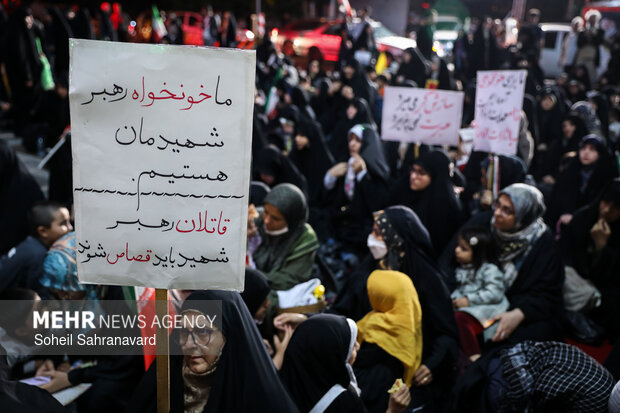 مراسم مناجات و توسل به امام زمان(عج) در رواق کشوردوست