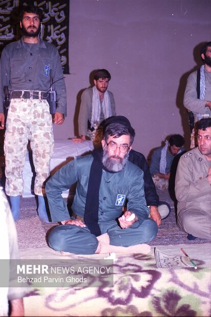 امامِ قائدِ شهید