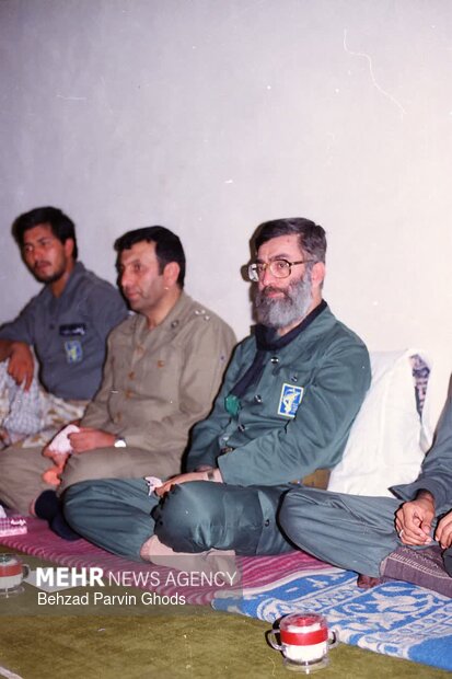 امامِ قائدِ شهید