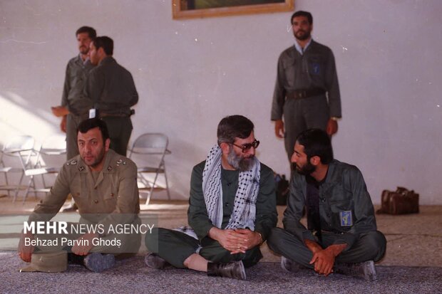 امامِ قائدِ شهید