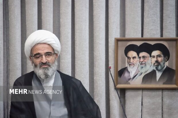 ۱۹۵ طلبه به عنوان معلم در آموزش و پرورش استان سمنان شاغل هستند