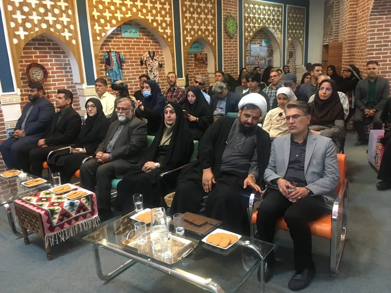 کتابخانه مرکزی خرم‌آباد بازگشایی شد؛ بازسازی خسارت جنگ تحمیلی دشمن