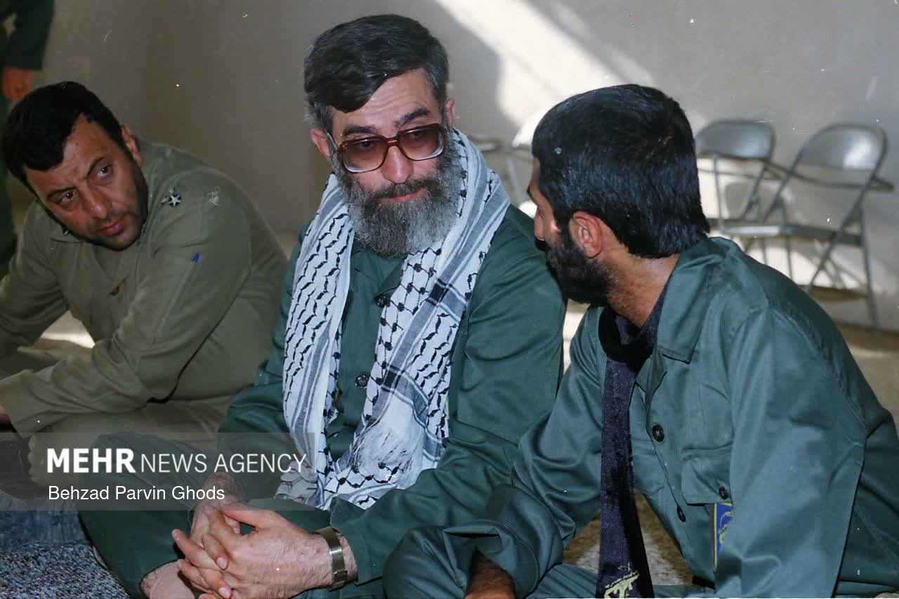 امامِ قائدِ شهید