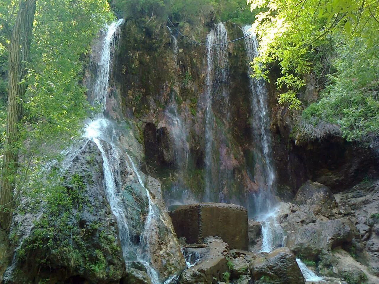گردشگري،چناران،شهرستان،دستي،طبيعت،صنايع،مقاصد