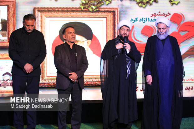 یادواره شهدای فتح خرمشهر و تشییع شهید حمله آمریکا در جزیره قشم