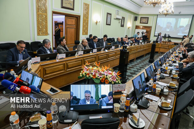 نشست خبری مدیران ارشد بانک مسکن با وزیر راه و شهرسازی