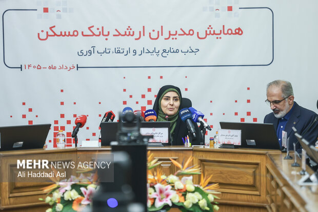 وزیر راه بر افزایش سرمایه بانک مسکن تاکید کرد