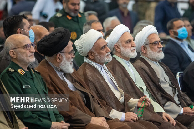 بزرگداشت شهدای جنگ تحمیلی رمضان و سالگرد شهدای اقتدار ایران