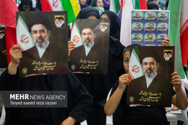 بزرگداشت شهدای جنگ تحمیلی رمضان و سالگرد شهدای اقتدار ایران بزرگداشت شهدای جنگ تحمیلی رمضان و سالگرد شهدای اقتدار ایران