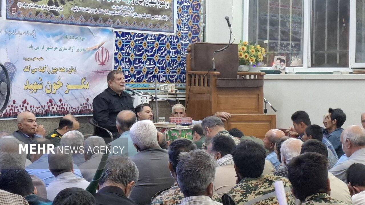 تفکر انقلابی راه برون رفت کشور از مشکلات؛ دردسر لیبرال‌ها برای ایران