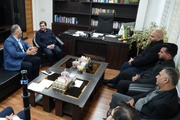 تجلیل مخبر از دو قهرمان پرافتخار وزنه‌برداری کشور