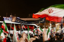 یەکدەنگی گەلی ئێران لە حەماسەی شەقام